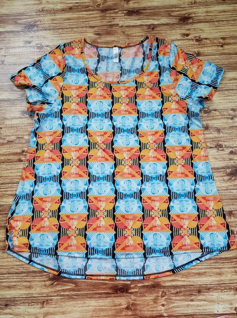 Disney x LuLaRoe Toy Story Women's Top Shirt 2XL Orange Tunic Short Sleeved Buzz